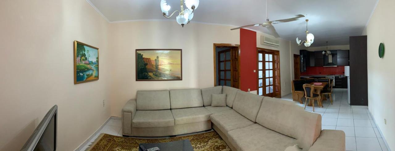 Villa Shtepi Me Qera Fier Exterior foto